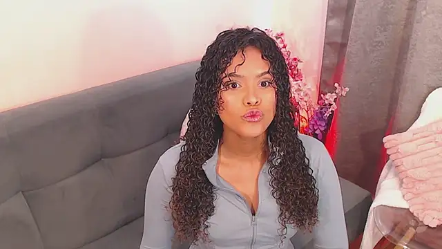 Snapshot of Amelia_bss chatting on April 20, 2026, 2:51 pm Amelia bss online show from April 20, 2026, 2:51 pm