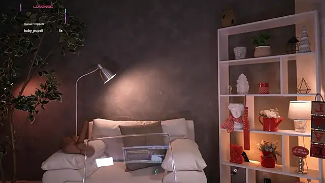 Snapshot of RedJasmine_ chatting on March 20, 2026, 9:49 pm RedJasmine online show from March 20, 2026, 9:49 pm