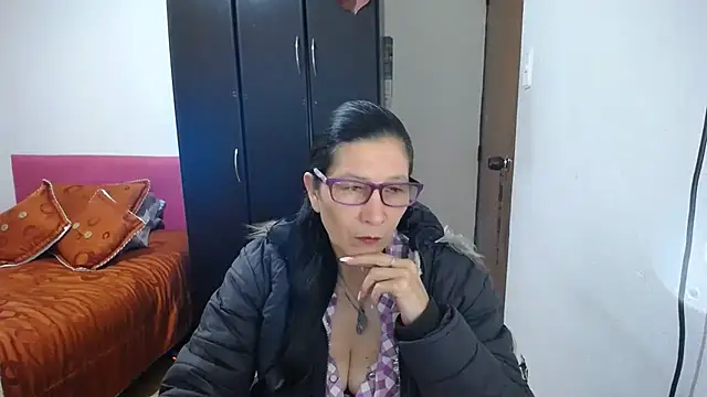latin49 online show from June 26, 2026, 5:24 am