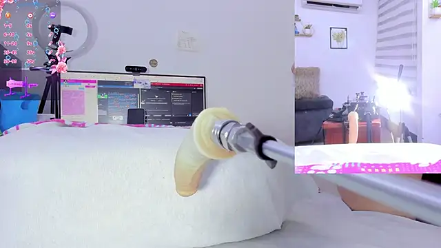 Soraya Davis online show from November 2, 2025, 9:14 am