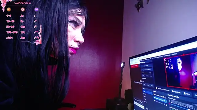 Snapshot of Sarayy_Collins chatting on February 27, 2025, 5:05 pm Sarayy Collins online show from February 27, 2025, 5:05 pm