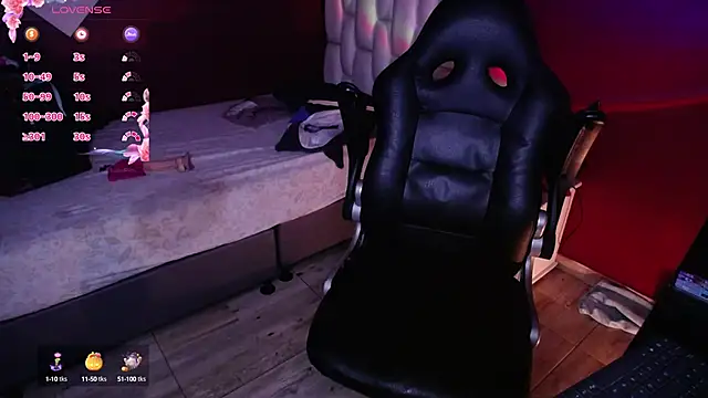 Snapshot of Sarayy_Collins chatting on February 22, 2025, 5:02 pm Sarayy Collins online show from February 22, 2025, 5:02 pm