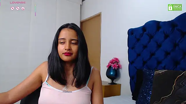 Lili666  online show from April 7, 2026, 3:41 am