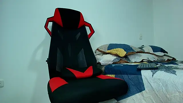 JONAS SMITH  online show from October 24, 2025, 7:24 pm