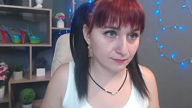 Snapshot of NinaFlawlees chatting on November 13, 2025, 1:15 pm NinaFlawlees online show from November 13, 2025, 1:15 pm