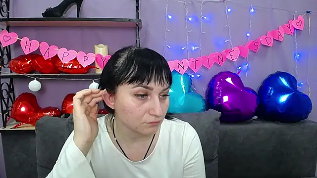 Snapshot of NinaFlawlees chatting on February 6, 2025, 5:35 am NinaFlawlees online show from February 6, 2025, 5:35 am
