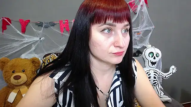 Snapshot of NinaFlawlees chatting on October 24, 2025, 11:53 am NinaFlawlees online show from October 24, 2025, 11:53 am