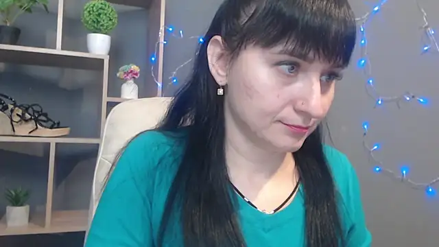 Snapshot of NinaFlawlees chatting on November 22, 2025, 12:37 pm NinaFlawlees online show from November 22, 2025, 12:37 pm