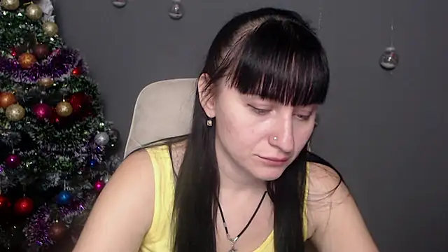 Snapshot of NinaFlawlees chatting on December 15, 2025, 1:06 pm NinaFlawlees online show from December 15, 2025, 1:06 pm