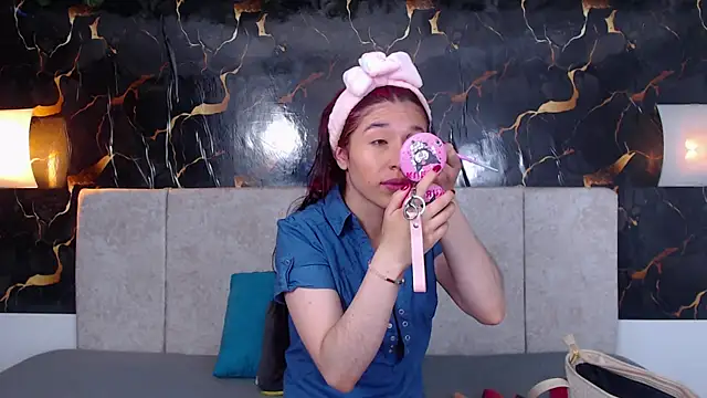 adriscute online show from March 27, 2026, 12:06 pm