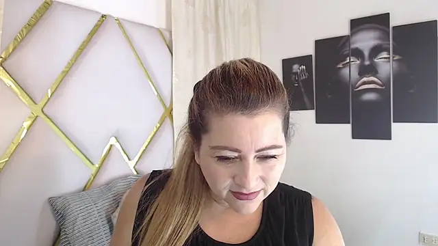 Danna Wester online show from February 9, 2025, 6:47 pm