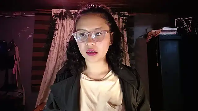 Snapshot of Hathorlove chatting on February 2, 2026, 12:53 am Hathorlove online show from February 2, 2026, 12:53 am