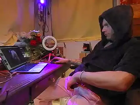 Snapshot of rexflexxx chatting on November 19, 2025, 6:52 pm rexflexxx online show from November 19, 2025, 6:52 pm