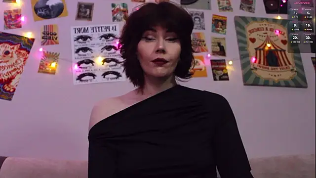 Luna Blake online show from March 22, 2026, 12:18 pm