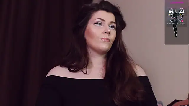 Luna Blake online show from February 1, 2025, 4:32 pm