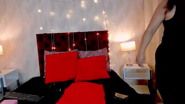 Snapshot of KarlyPrint chatting on February 11, 2026, 3:12 pm KarlyPrint online show from February 11, 2026, 3:12 pm