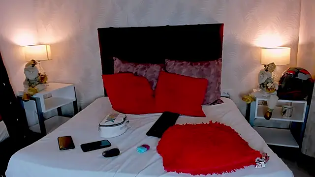 KarlyPrint online show from December 4, 2025, 1:43 pm