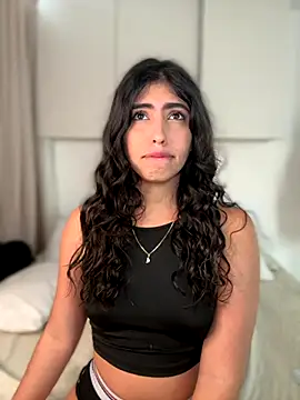 Snapshot of Gaby_zahir_ chatting on October 6, 2025, 11:33 am Gaby zahir online show from October 6, 2025, 11:33 am