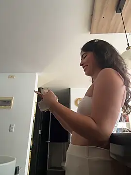 Snapshot of Gaby_zahir_ chatting on November 29, 2025, 2:06 pm Gaby zahir online show from November 29, 2025, 2:06 pm