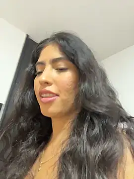 Snapshot of Gaby_zahir_ chatting on November 3, 2025, 7:39 pm Gaby zahir online show from November 3, 2025, 7:39 pm