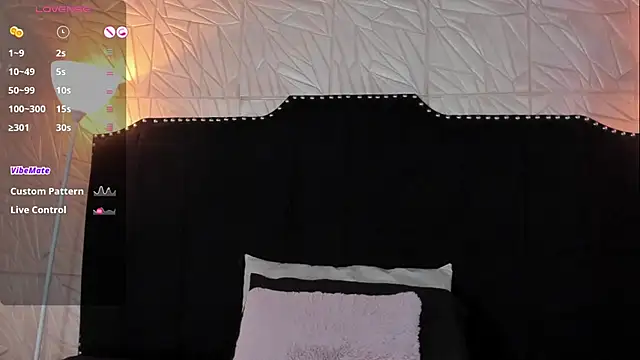 Snapshot of JennyRouse01 chatting on November 27, 2025, 10:59 am JennyRouse01 online show from November 27, 2025, 10:59 am