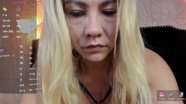 Snapshot of JennyRouse01 chatting on October 24, 2025, 11:09 am JennyRouse01 online show from October 24, 2025, 11:09 am