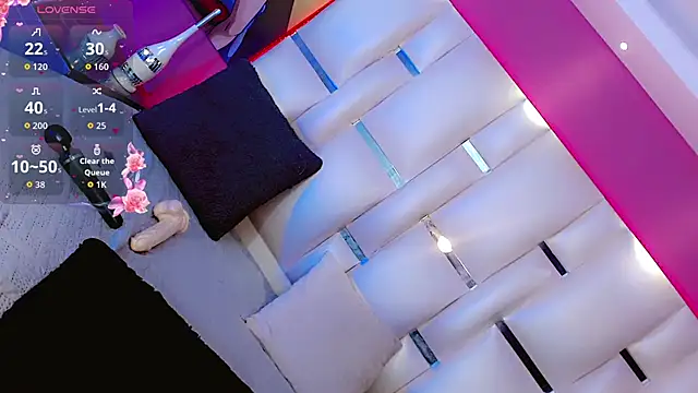 BimboCurvyy online show from December 3, 2025, 6:25 am