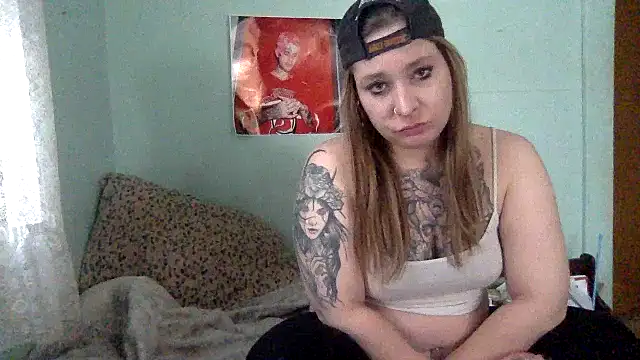 Snapshot of alexabunni chatting on December 3, 2025, 2:38 pm alexabunni online show from December 3, 2025, 2:38 pm