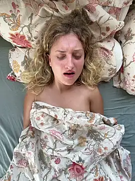 Snapshot of MileySummer chatting on June 6, 2026, 8:08 am MileySummer online show from June 6, 2026, 8:08 am