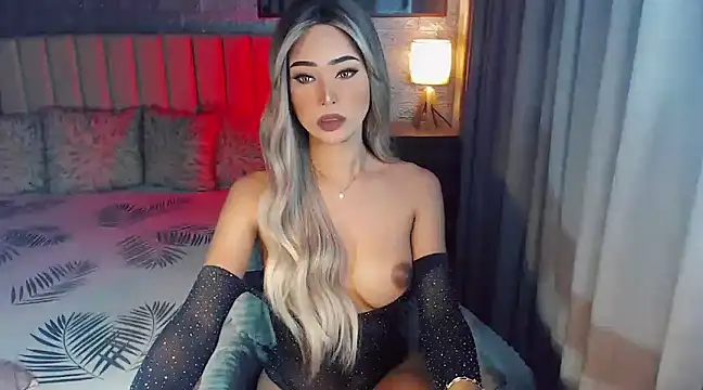 Miss Amandaversace online show from January 27, 2025, 1:30 pm