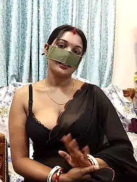 Snapshot of Queen_Dolly chatting on March 21, 2025, 5:45 pm Queen Dolly online show from March 21, 2025, 5:45 pm