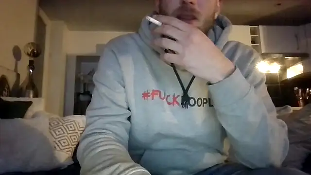 lololaland online show from January 9, 2026, 2:29 am