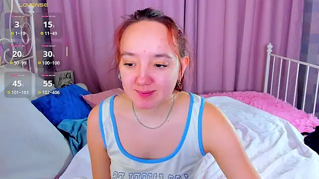 Snapshot of Fera1_Berry chatting on November 12, 2025, 3:38 pm Fera1 Berry online show from November 12, 2025, 3:38 pm