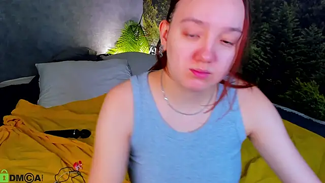 Snapshot of Fera1_Berry chatting on February 13, 2026, 12:54 am Fera1 Berry online show from February 13, 2026, 12:54 am