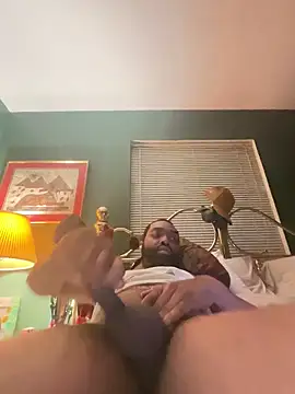 sukisnpaii online show from April 5, 2026, 2:07 am