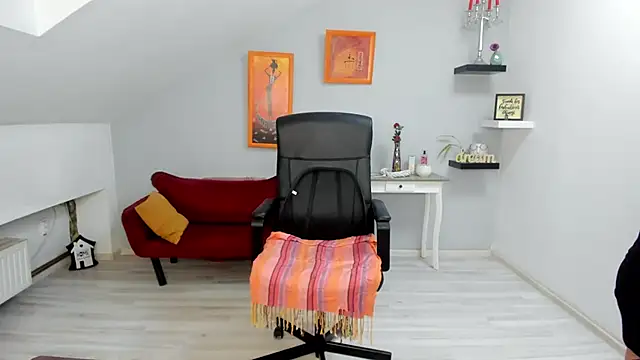 Snapshot of LollaGirl chatting on November 29, 2025, 4:23 am LollaGirl online show from November 29, 2025, 4:23 am