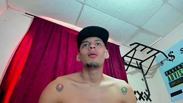 Snapshot of davidlatin66 chatting on October 5, 2025, 3:47 pm davidlatin66 online show from October 5, 2025, 3:47 pm