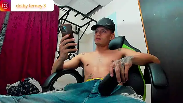 Snapshot of davidlatin66 chatting on February 4, 2025, 5:53 am davidlatin66 online show from February 4, 2025, 5:53 am