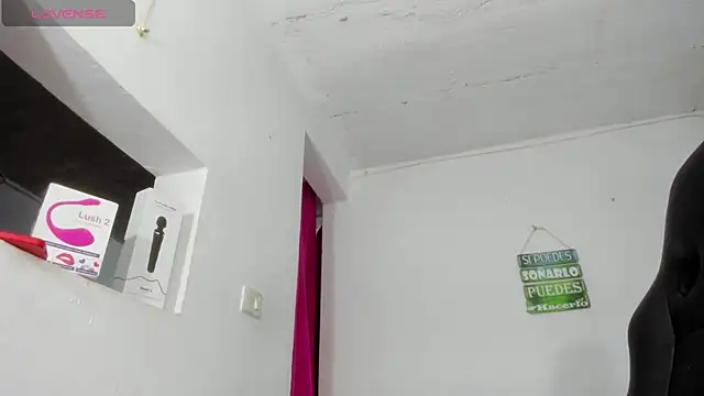 susy bigboobs online show from November 15, 2025, 2:04 am