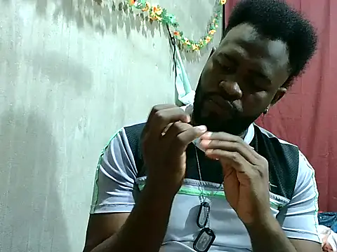 Snapshot of 2ocmaxi chatting on November 7, 2025, 12:26 am 2ocmaxi online show from November 7, 2025, 12:26 am