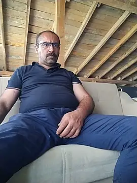 masculine bear daddy online show from May 31, 2026, 2:12 pm