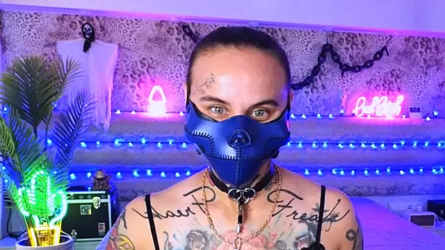 Snapshot of Cool_Freak_ chatting on September 13, 2025, 10:15 am Cool Freak online show from September 13, 2025, 10:15 am