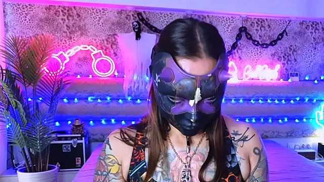 Snapshot of Cool_Freak_ chatting on October 18, 2025, 10:28 am Cool Freak online show from October 18, 2025, 10:28 am