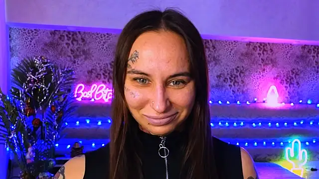 Snapshot of Cool_Freak_ chatting on January 2, 2025, 9:22 am Cool Freak online show from January 2, 2025, 9:22 am