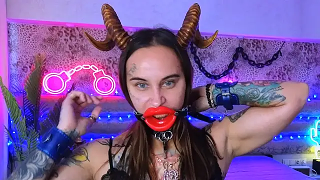 Snapshot of Cool_Freak_ chatting on October 2, 2025, 9:45 am Cool Freak online show from October 2, 2025, 9:45 am