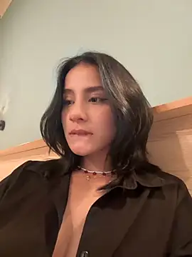 Ale Lewis online show from November 10, 2025, 6:57 pm