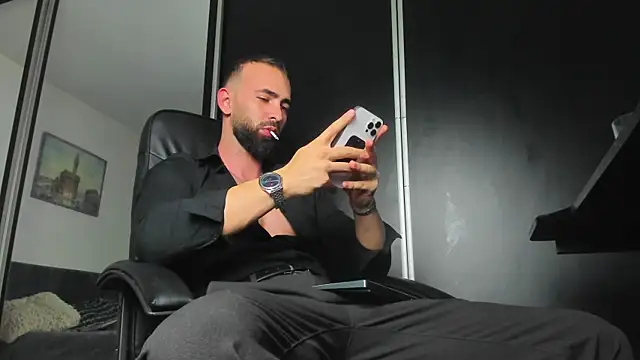 MichaelMasterss online show from November 1, 2025, 8:46 pm