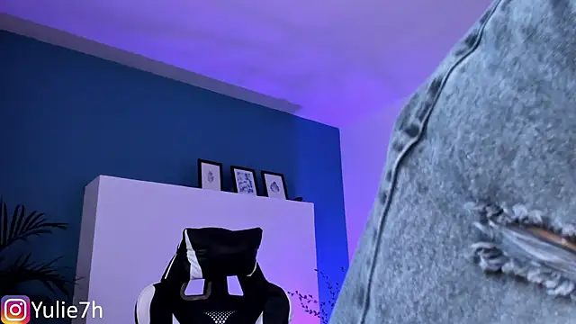 Snapshot of _Jessy_Moon_ chatting on September 30, 2025, 7:53 pm Jessy Moon online show from September 30, 2025, 7:53 pm