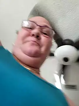 SexyNikki6969 online show from December 5, 2025, 2:15 pm