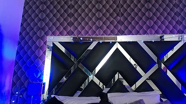 Snapshot of victoriaa_lee_ chatting on February 8, 2026, 7:00 pm victoriaa lee online show from February 8, 2026, 7:00 pm